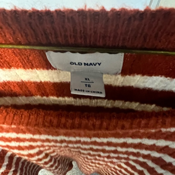 Stripped Burnt Orange sweater - Picture 3 of 3
